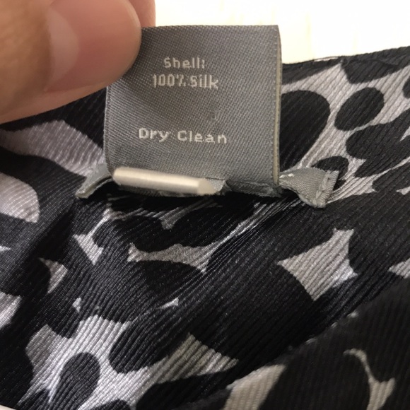 ANN TAYLOR silk top. - Picture 5 of 11